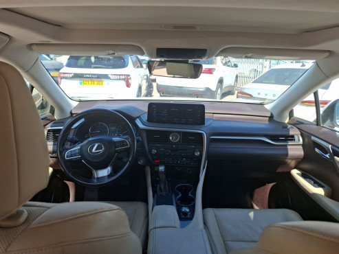 לקסוס RX 2020 במחיר 142,154 ש״ח - תמונה 2 לקסוס RX 2020 במחיר 142,154 ש״ח - תמונה 2