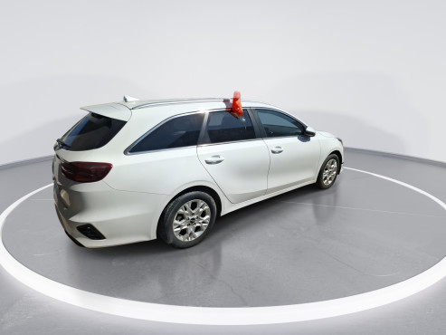 קיה סיד 2023 במחיר 86,130 ש״ח - תמונה 9