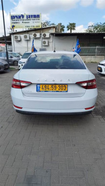 סקודה סופרב 2023 במחיר 110,500 ש״ח - תמונה 4