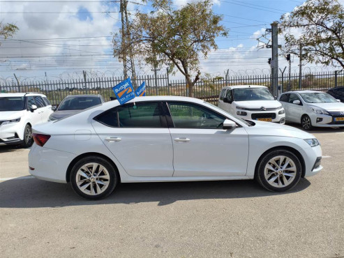 סקודה אוקטביה 2023 במחיר 90,800 ש״ח - תמונה 2 סקודה אוקטביה 2023 במחיר 90,800 ש״ח - תמונה 2