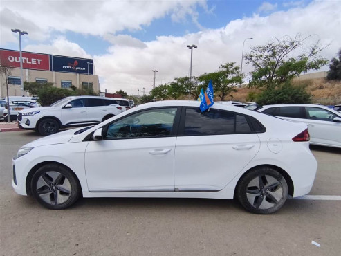יונדאי איוניק 2022 במחיר 95,200 ש״ח - תמונה 3 יונדאי איוניק 2022 במחיר 95,200 ש״ח - תמונה 3