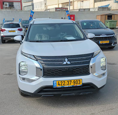מיצובישי אאוטלנדר 2023 במחיר 125,800 ש״ח - תמונה 1 מיצובישי אאוטלנדר 2023 במחיר 125,800 ש״ח - תמונה 1