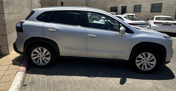 סוזוקי S-CROSS 2024 במחיר 107,900 ש״ח - תמונה 3 סוזוקי S-CROSS 2024 במחיר 107,900 ש״ח - תמונה 3