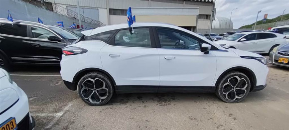 גילי גיאומטרי 2023 במחיר 87,900 ש״ח - תמונה 3