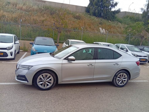 סקודה אוקטביה 2023 במחיר 110,100 ש״ח - תמונה 3 סקודה אוקטביה 2023 במחיר 110,100 ש״ח - תמונה 3