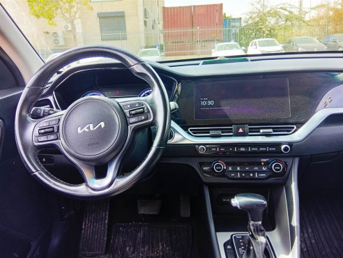 קיה נירו 2022 במחיר 100,800 ש״ח - תמונה 4 קיה נירו 2022 במחיר 100,800 ש״ח - תמונה 4