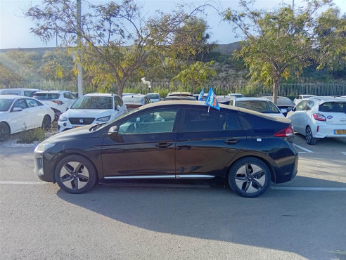 יונדאי איוניק 2022 במחיר 104,200 ש״ח - תמונה 5 יונדאי איוניק 2022 במחיר 104,200 ש״ח - תמונה 5