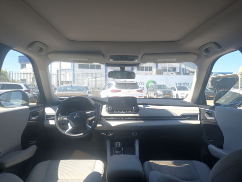 מיצובישי אאוטלנדר 2023 במחיר 155,700 ש״ח - תמונה 4 מיצובישי אאוטלנדר 2023 במחיר 155,700 ש״ח - תמונה 4