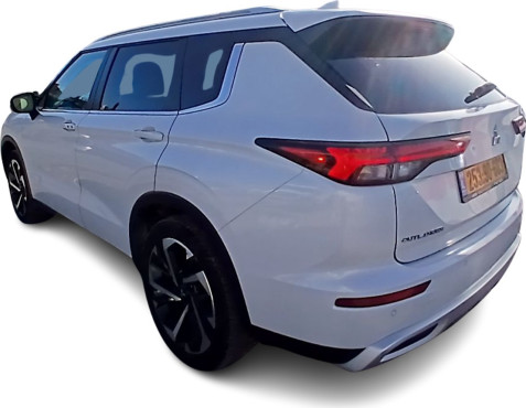 מיצובישי אאוטלנדר 2023 במחיר 149,096 ש״ח - תמונה 2 מיצובישי אאוטלנדר 2023 במחיר 149,096 ש״ח - תמונה 2