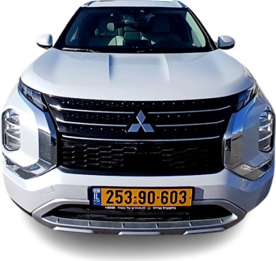 מיצובישי אאוטלנדר 2023 במחיר 149,096 ש״ח - תמונה 3 מיצובישי אאוטלנדר 2023 במחיר 149,096 ש״ח - תמונה 3