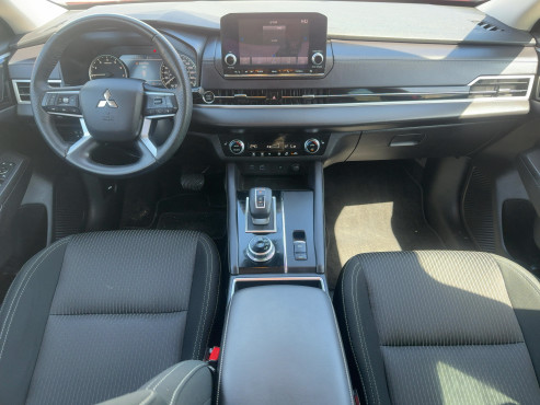 מיצובישי אאוטלנדר 2024 במחיר 166,133 ש״ח - תמונה 4