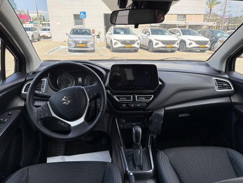 סוזוקי S-CROSS 2024 במחיר 150,285 ש״ח - תמונה 4