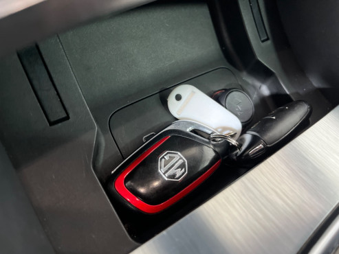 אם.ג'י - MG MG EHS 2022 במחיר 122,000 ש״ח - תמונה 3 אם.ג'י - MG MG EHS 2022 במחיר 122,000 ש״ח - תמונה 3