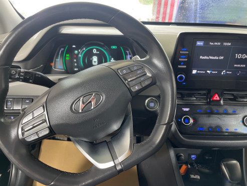 יונדאי איוניק 2022 במחיר 113,322 ש״ח - תמונה 2 יונדאי איוניק 2022 במחיר 113,322 ש״ח - תמונה 2