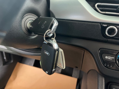 קיה נירו 2021 במחיר 100,021 ש״ח - תמונה 6