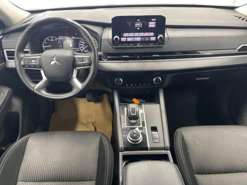 מיצובישי אאוטלנדר 2023 במחיר 129,717 ש״ח - תמונה 3