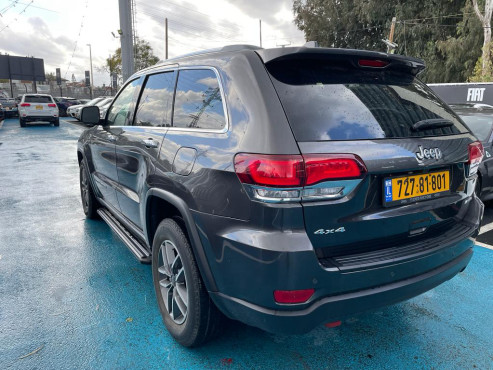 ג'יפ גרנד שירוקי 2020 במחיר 215,000 ש״ח - תמונה 6 ג'יפ גרנד שירוקי 2020 במחיר 215,000 ש״ח - תמונה 6