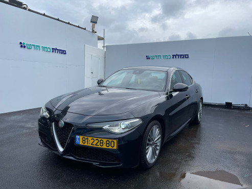 אלפא רומיאו GIULIA 2017 במחיר 126,856 ש״ח - תמונה 1 אלפא רומיאו GIULIA 2017 במחיר 126,856 ש״ח - תמונה 1