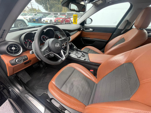 אלפא רומיאו GIULIA 2017 במחיר 126,856 ש״ח - תמונה 3 אלפא רומיאו GIULIA 2017 במחיר 126,856 ש״ח - תמונה 3