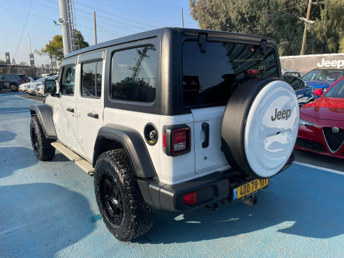 ג'יפ רנגלר 2019 במחיר 231,000 ש״ח - תמונה 6 ג'יפ רנגלר 2019 במחיר 231,000 ש״ח - תמונה 6