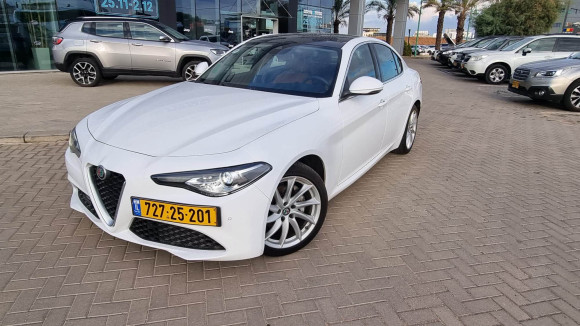 אלפא רומיאו GIULIA 2019 במחיר 101,000 ש״ח - תמונה 1 אלפא רומיאו GIULIA 2019 במחיר 101,000 ש״ח - תמונה 1