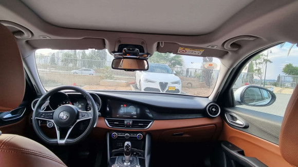 אלפא רומיאו GIULIA 2019 במחיר 101,000 ש״ח - תמונה 2 אלפא רומיאו GIULIA 2019 במחיר 101,000 ש״ח - תמונה 2