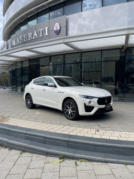 מזראטי לבנטה 2019 במחיר 411,000 ש״ח - תמונה 11 מזראטי לבנטה 2019 במחיר 411,000 ש״ח - תמונה 11