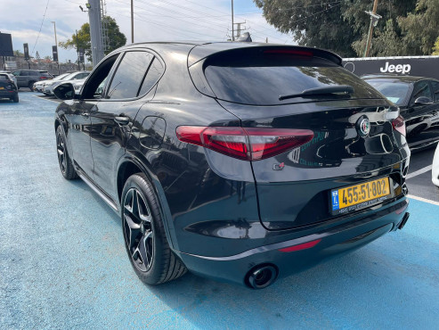אלפא רומיאו STELVIO 2021 במחיר 249,000 ש״ח - תמונה 6 אלפא רומיאו STELVIO 2021 במחיר 249,000 ש״ח - תמונה 6