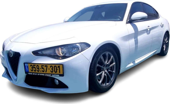 אלפא רומיאו GIULIA 2018 במחיר 95,900 ש״ח - תמונה 1 אלפא רומיאו GIULIA 2018 במחיר 95,900 ש״ח - תמונה 1