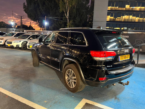 ג'יפ גרנד שירוקי 2019 במחיר 250,413 ש״ח - תמונה 5 ג'יפ גרנד שירוקי 2019 במחיר 250,413 ש״ח - תמונה 5