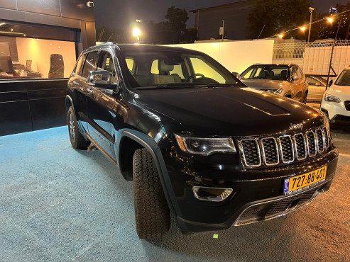 ג'יפ גרנד שירוקי 2019 במחיר 250,413 ש״ח - תמונה 9 ג'יפ גרנד שירוקי 2019 במחיר 250,413 ש״ח - תמונה 9
