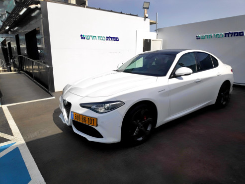 אלפא רומיאו GIULIA 2020 במחיר 210,100 ש״ח - תמונה 6