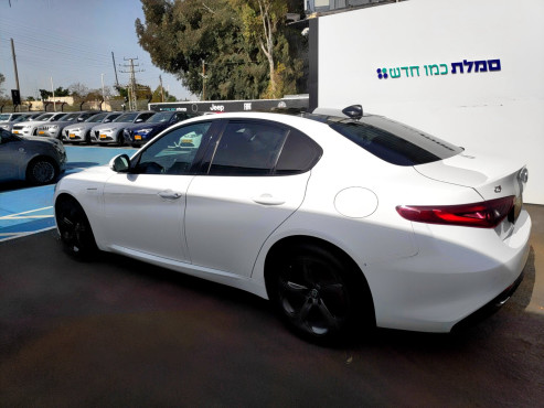 אלפא רומיאו GIULIA 2020 במחיר 210,100 ש״ח - תמונה 7