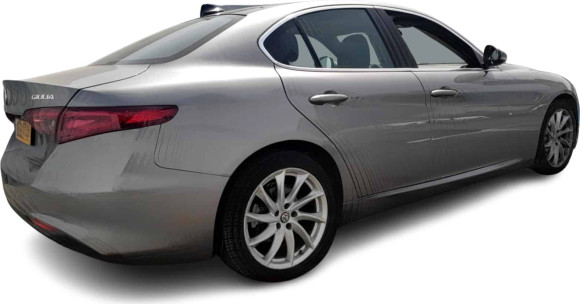 אלפא רומיאו GIULIA 2020 במחיר 163,317 ש״ח - תמונה 8 אלפא רומיאו GIULIA 2020 במחיר 163,317 ש״ח - תמונה 8