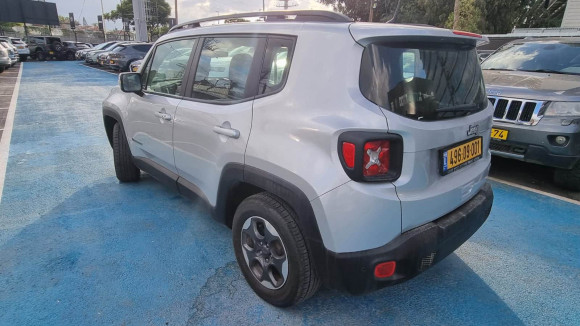 ג'יפ רנגייד 2019 במחיר 115,903 ש״ח - תמונה 5 ג'יפ רנגייד 2019 במחיר 115,903 ש״ח - תמונה 5