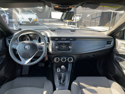 אלפא רומיאו GIULIETTA 2019 במחיר 119,568 ש״ח - תמונה 3 אלפא רומיאו GIULIETTA 2019 במחיר 119,568 ש״ח - תמונה 3