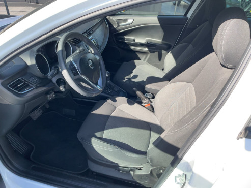 אלפא רומיאו GIULIETTA 2019 במחיר 119,568 ש״ח - תמונה 4 אלפא רומיאו GIULIETTA 2019 במחיר 119,568 ש״ח - תמונה 4