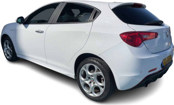 אלפא רומיאו GIULIETTA 2019 במחיר 119,568 ש״ח - תמונה 6 אלפא רומיאו GIULIETTA 2019 במחיר 119,568 ש״ח - תמונה 6
