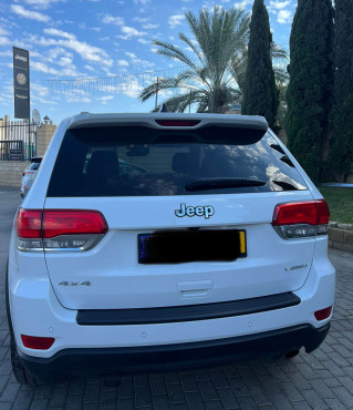 ג'יפ גרנד שירוקי 2019 במחיר 195,000 ש״ח - תמונה 5 ג'יפ גרנד שירוקי 2019 במחיר 195,000 ש״ח - תמונה 5