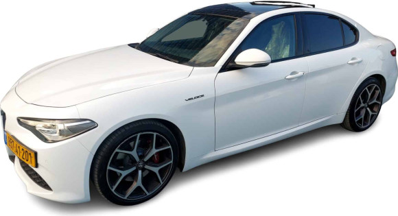 אלפא רומיאו GIULIA 2020 במחיר 145,900 ש״ח - תמונה 5 אלפא רומיאו GIULIA 2020 במחיר 145,900 ש״ח - תמונה 5