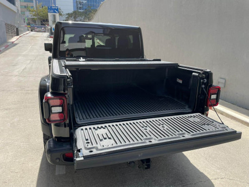 ג'יפ גלדיאטור 2022 במחיר 383,000 ש״ח - תמונה 9 ג'יפ גלדיאטור 2022 במחיר 383,000 ש״ח - תמונה 9