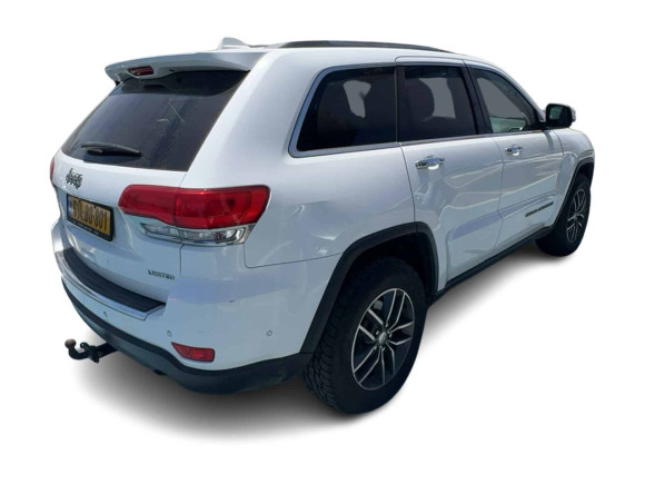 ג'יפ גרנד שירוקי 2019 במחיר 187,900 ש״ח - תמונה 8 ג'יפ גרנד שירוקי 2019 במחיר 187,900 ש״ח - תמונה 8