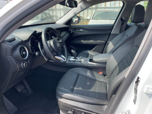 אלפא רומיאו STELVIO 2020 במחיר 169,900 ש״ח - תמונה 4 אלפא רומיאו STELVIO 2020 במחיר 169,900 ש״ח - תמונה 4