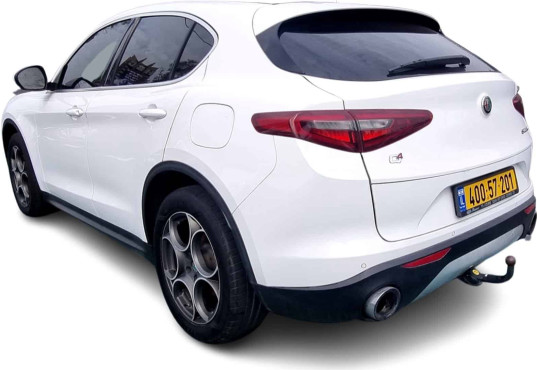 אלפא רומיאו STELVIO 2018 במחיר 148,900 ש״ח - תמונה 6 אלפא רומיאו STELVIO 2018 במחיר 148,900 ש״ח - תמונה 6