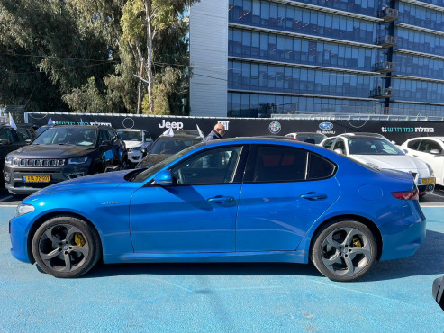 אלפא רומיאו GIULIA 2019 במחיר 183,511 ש״ח - תמונה 5 אלפא רומיאו GIULIA 2019 במחיר 183,511 ש״ח - תמונה 5