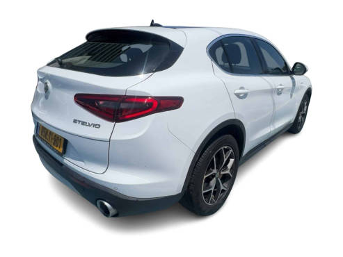 אלפא רומיאו STELVIO 2020 במחיר 179,900 ש״ח - תמונה 8 אלפא רומיאו STELVIO 2020 במחיר 179,900 ש״ח - תמונה 8