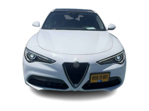 אלפא רומיאו STELVIO 2020 במחיר 179,900 ש״ח - תמונה 10 אלפא רומיאו STELVIO 2020 במחיר 179,900 ש״ח - תמונה 10